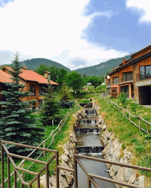 - HOTELS IN REGIONS TSAGHKADZOR ``TEGHENIS HOLIDAY HOME``