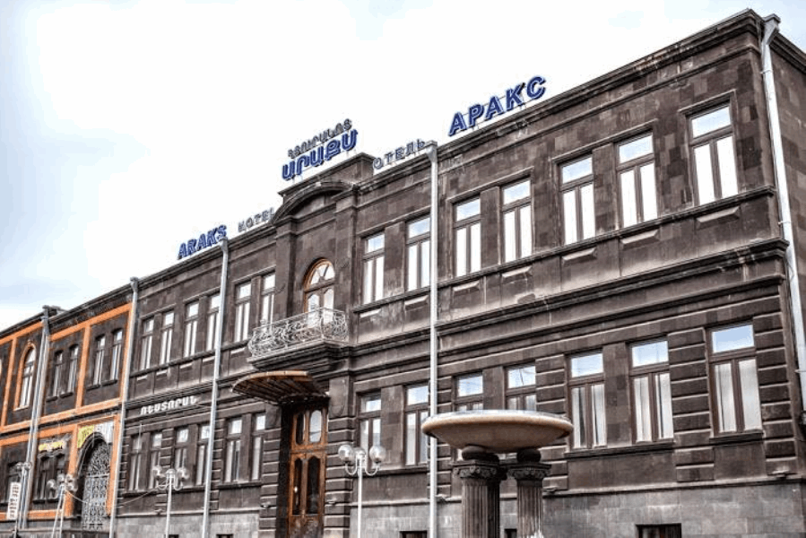 - HOTELS IN REGIONS GYUMRI ``ARAKS`` HOTEL