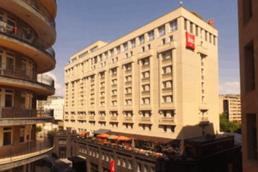 IBIS ОТЕЛИ В ЕРЕВАНЕ IBIS HOTEL