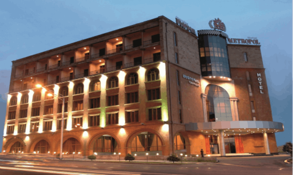 - HOTELS IN YEREVAN METROPOL HOTEL
