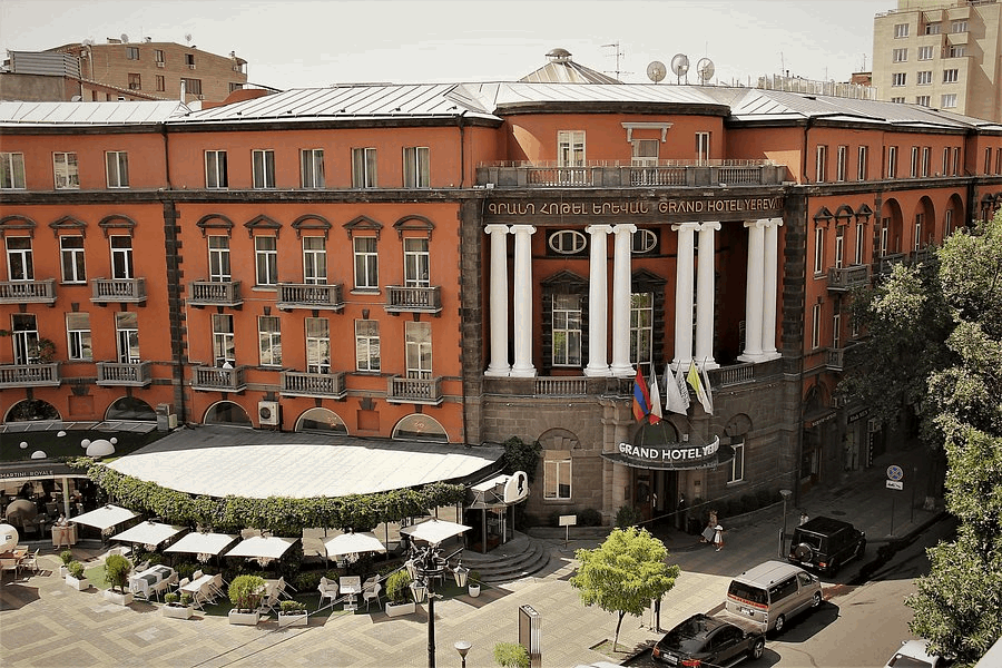 - HOTELS IN YEREVAN GRAND HOTEL YEREVAN