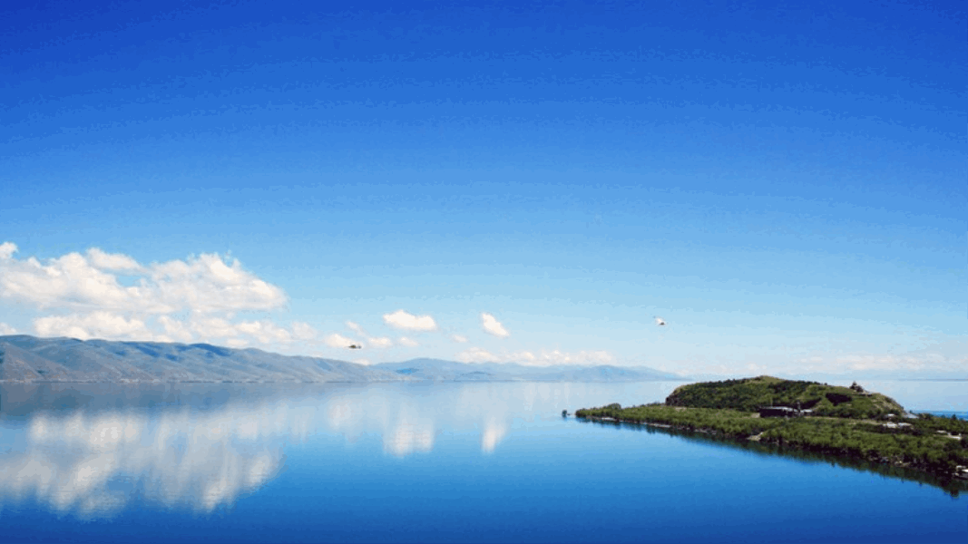 ЭКСКУРСИИ LAKE SEVAN SEVANAVANK MONASTERY