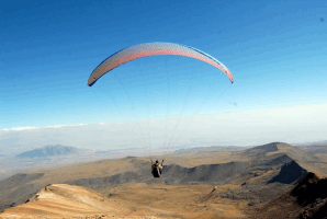 EXCLUSIVE TOURS - PARAGLIDING IN ARMENIA
